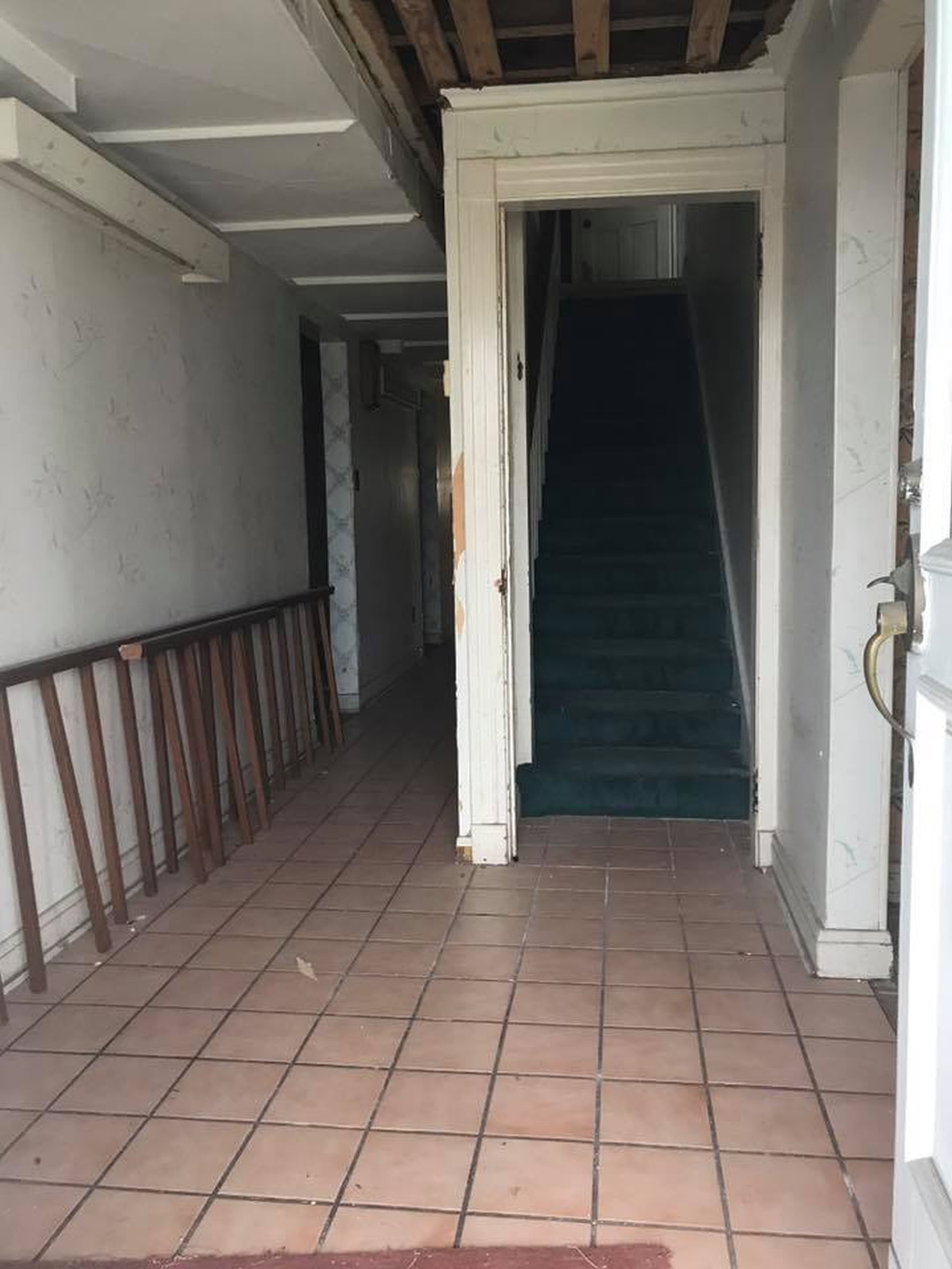 Before-Hallwayr