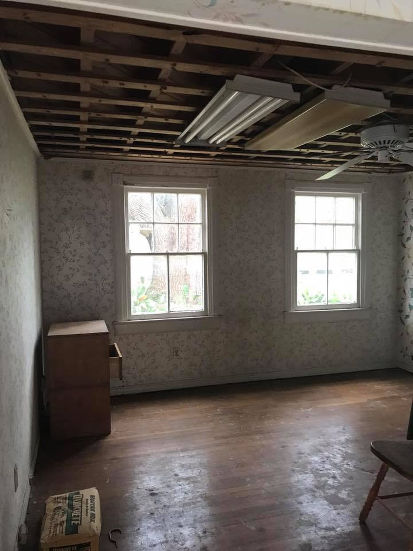 Before-Room-1r